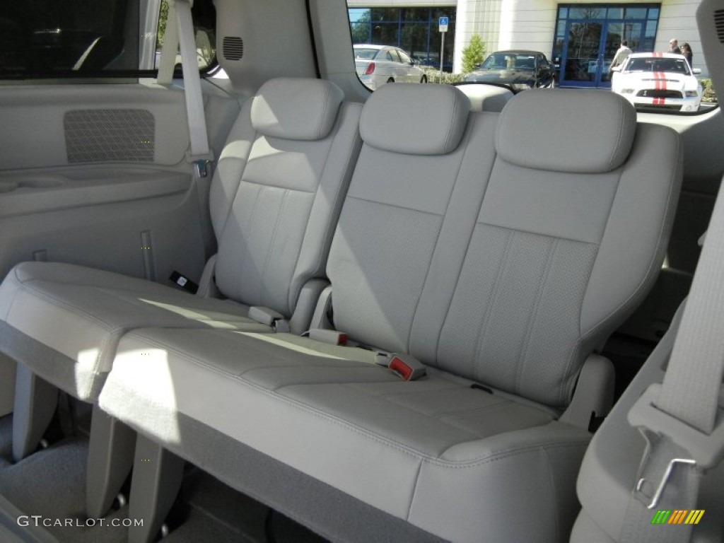Medium Slate Gray/Light Shale Interior 2009 Chrysler Town & Country Touring Photo #59868324