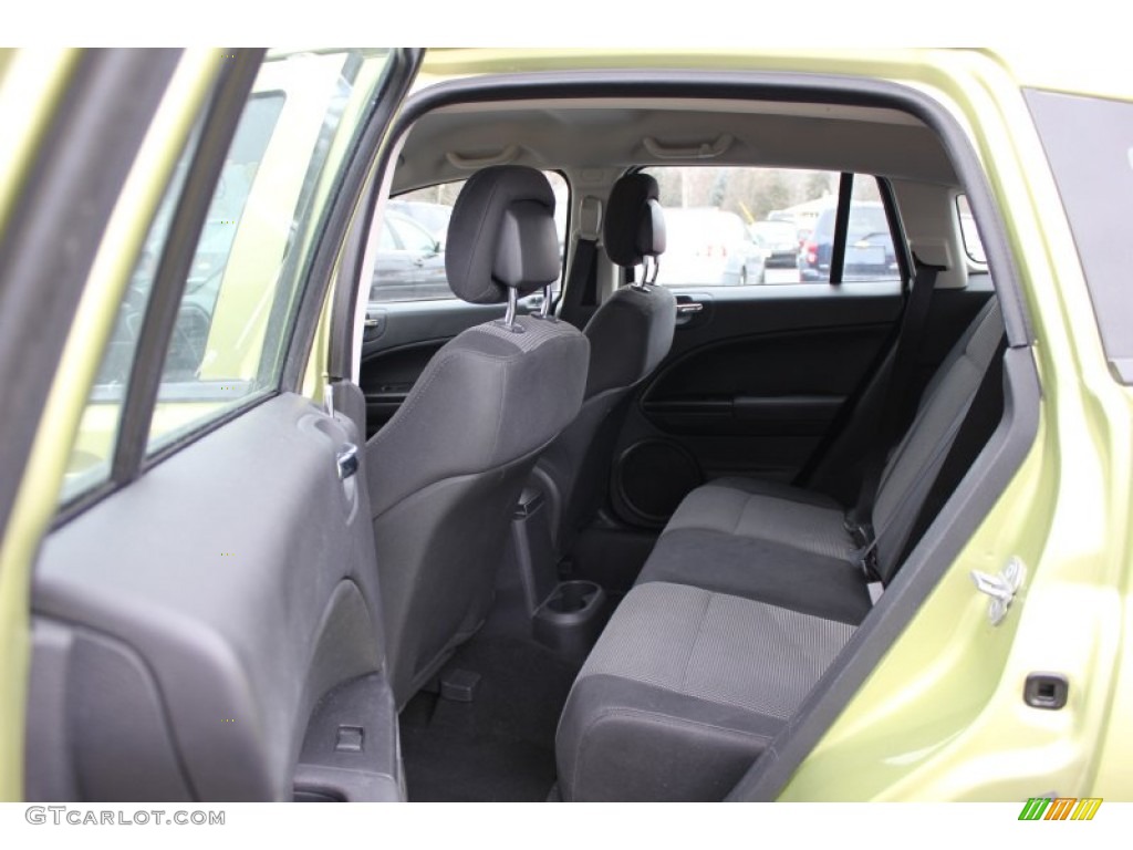 2010 Caliber SXT - Optic Green Metallic / Dark Slate Gray photo #9
