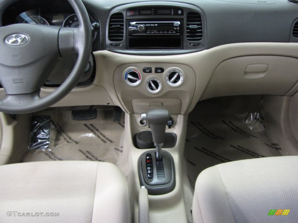 2006 Accent GLS Sedan - Ice Blue / Beige photo #10