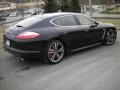 Black - Panamera Turbo Photo No. 3