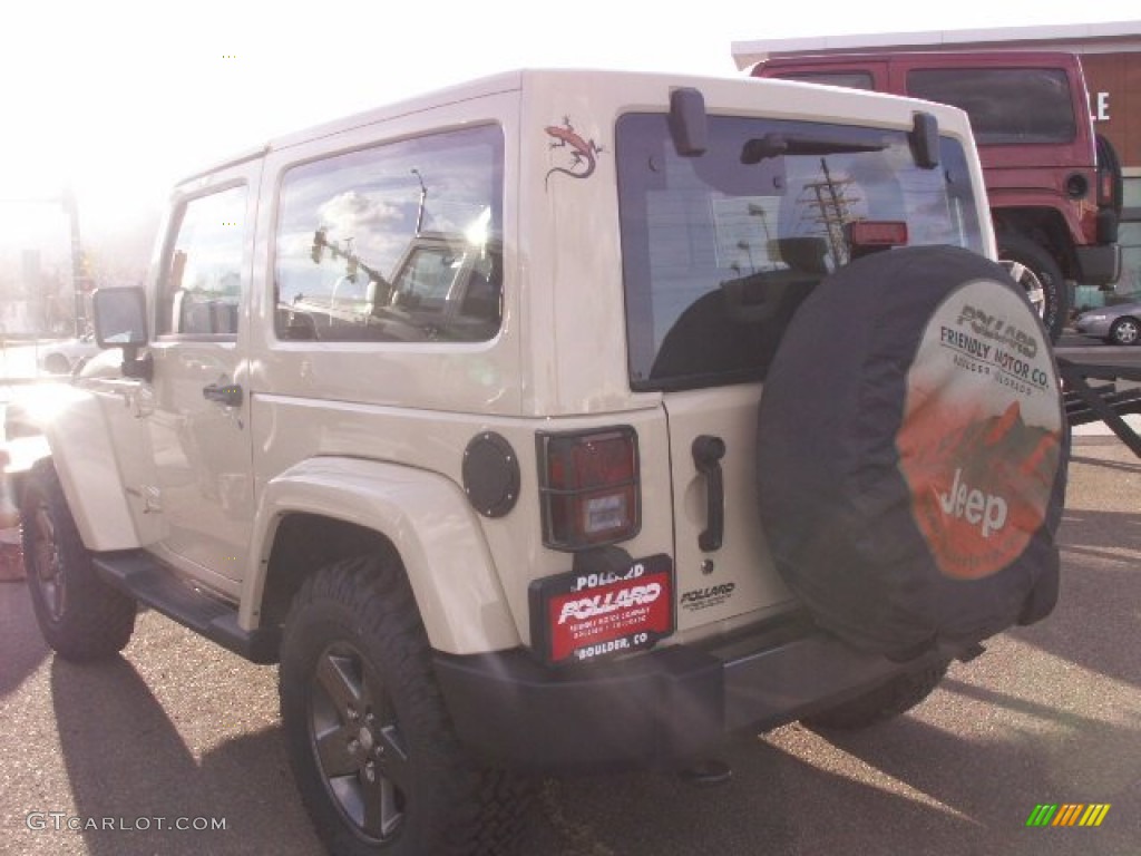 2011 Wrangler Mojave 4x4 - Sahara Tan / Black/Dark Saddle photo #5