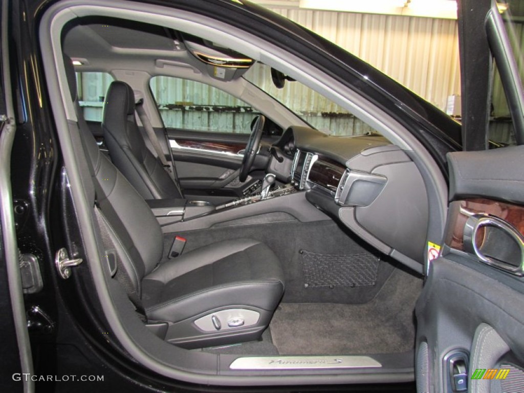 Black Interior 2010 Porsche Panamera S Photo #59874119