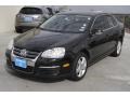 Black Uni - Jetta SE Sedan Photo No. 3