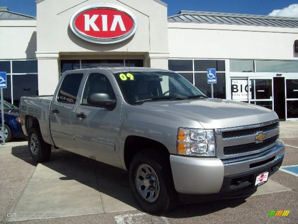 2009 Silverado 1500 LT Crew Cab 4x4 - Silver Birch Metallic / Light Titanium photo #10