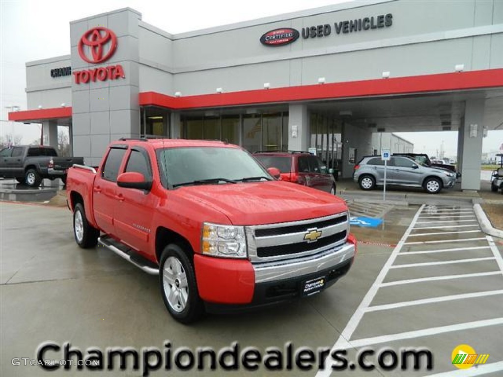 2008 Silverado 1500 LT Crew Cab - Victory Red / Ebony photo #1