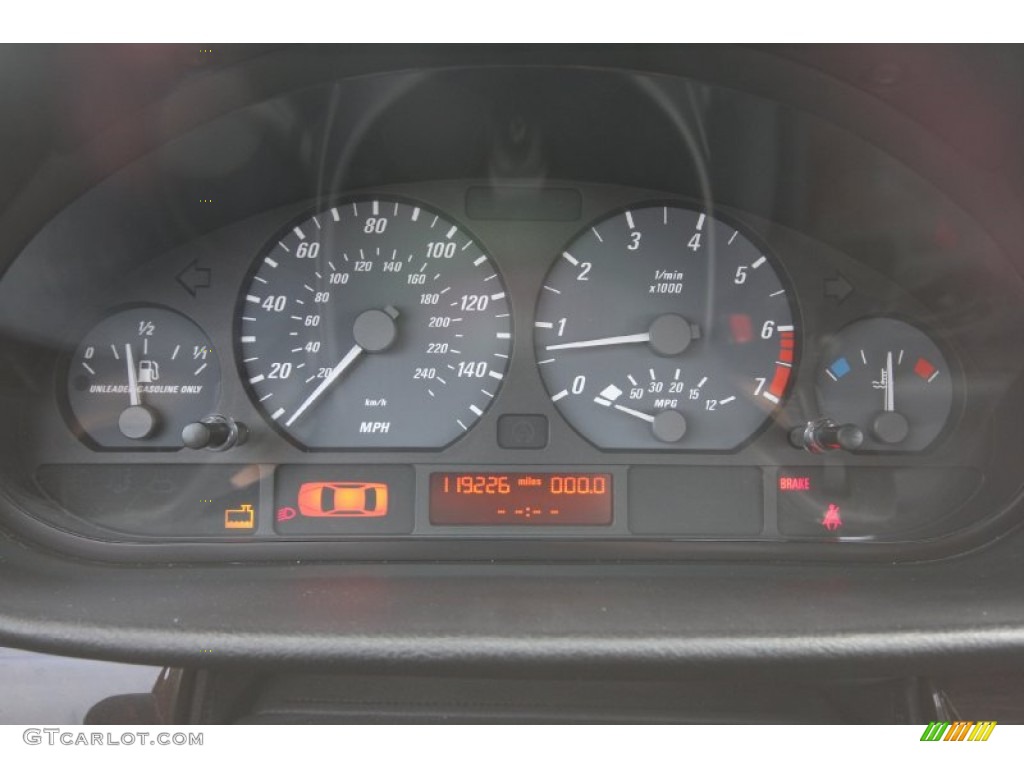2001 3 Series 325i Coupe - Titanium Silver Metallic / Black photo #36