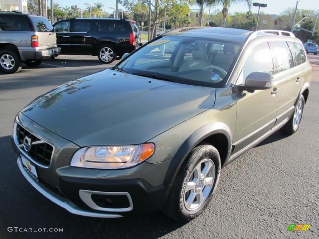 2010 XC70 3.2 AWD - Caper Green Metallic / Sandstone photo #1