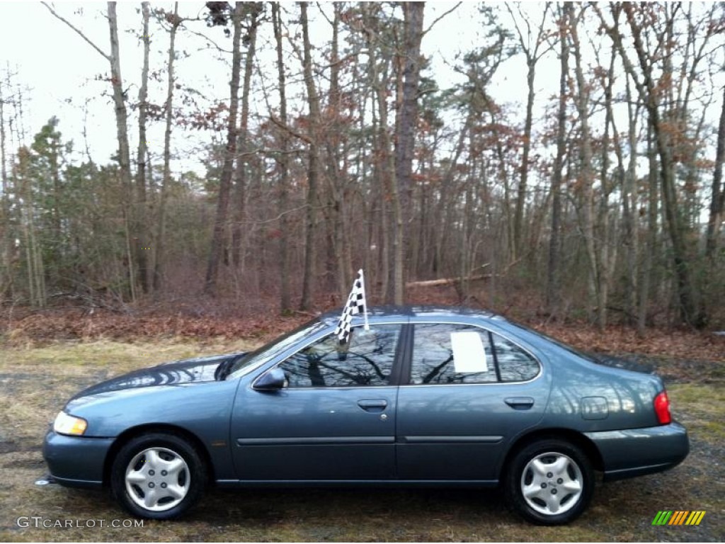 2001 Altima GXE - Opal Blue Metallic / Dusk photo #4