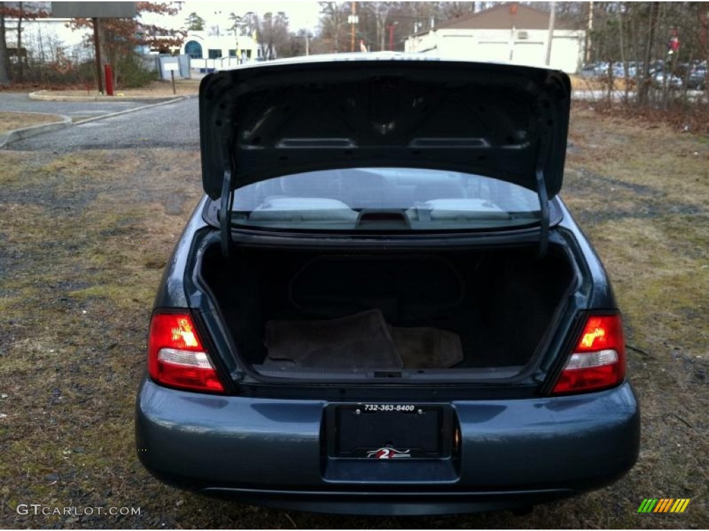 2001 Altima GXE - Opal Blue Metallic / Dusk photo #10