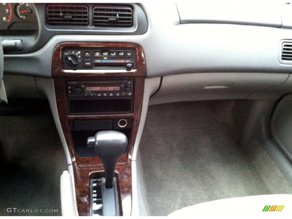 2001 Altima GXE - Opal Blue Metallic / Dusk photo #21