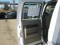 Oxford White - F350 Super Duty XLT Crew Cab 4x4 Chassis Photo No. 16