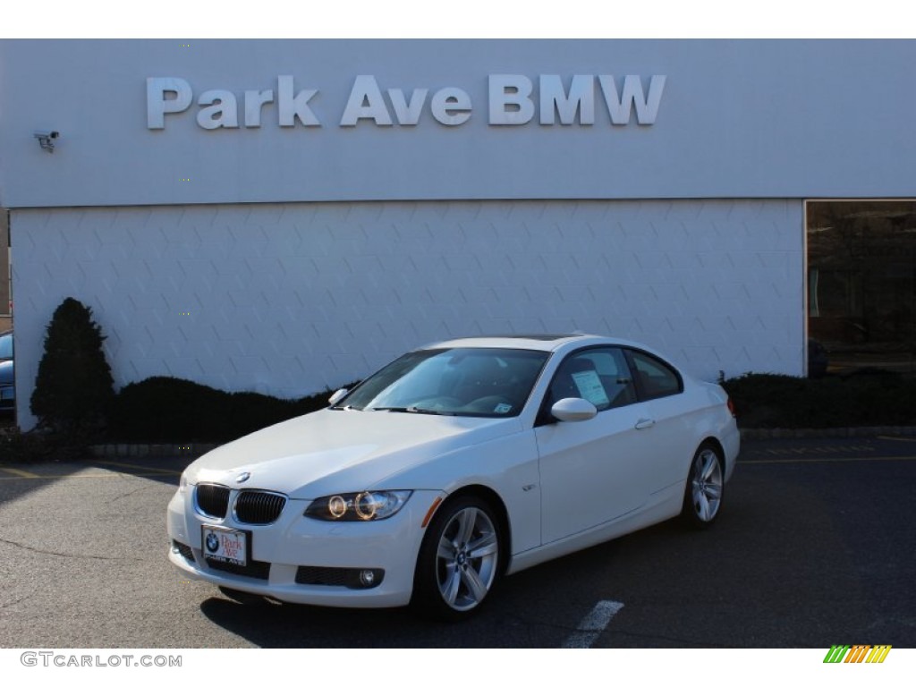 2009 3 Series 335i Coupe - Alpine White / Coral Red/Black Dakota Leather photo #1