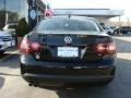 Black Uni - Jetta SE Sedan Photo No. 4