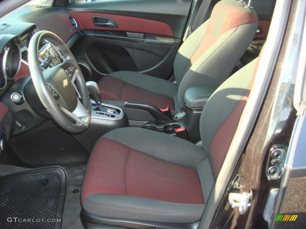 Jet Black/Sport Red Interior 2011 Chevrolet Cruze LT Photo #59896802
