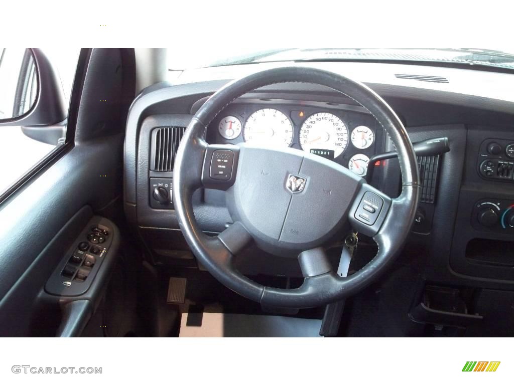 2005 Ram 1500 SLT Quad Cab - Bright White / Dark Slate Gray photo #16