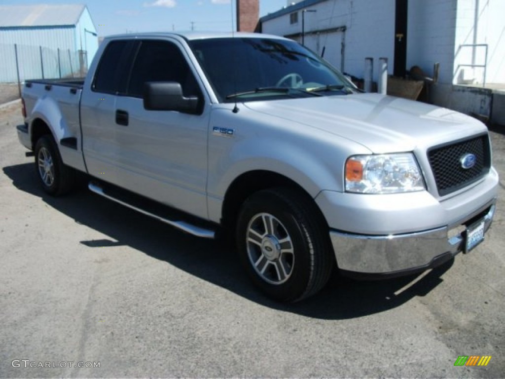 2006 F150 STX SuperCab - Silver Metallic / Medium Flint photo #10