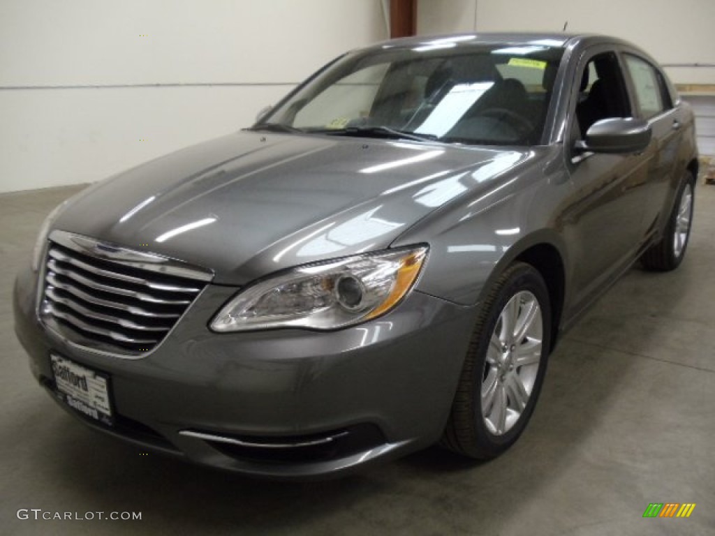 Tungsten Metallic Chrysler 200