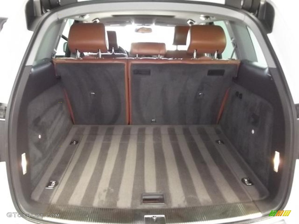2004 Volkswagen Touareg V8 Trunk Photo #59901497
