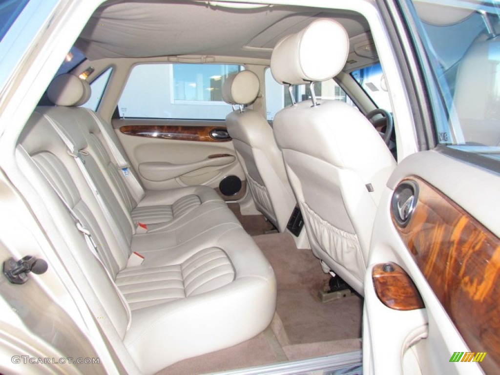 Oatmeal Interior 2002 Jaguar XJ XJ8 Photo #59901917