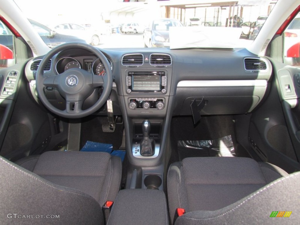 2012 Volkswagen Golf 4 Door Dashboard Photos