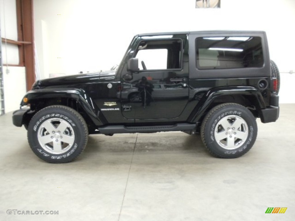 2012 Wrangler Sahara 4x4 - Black Forest Green Pearl / Black photo #2