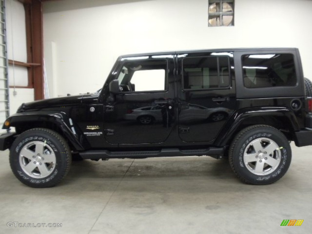 2012 Wrangler Unlimited Sahara 4x4 - Black / Black photo #2