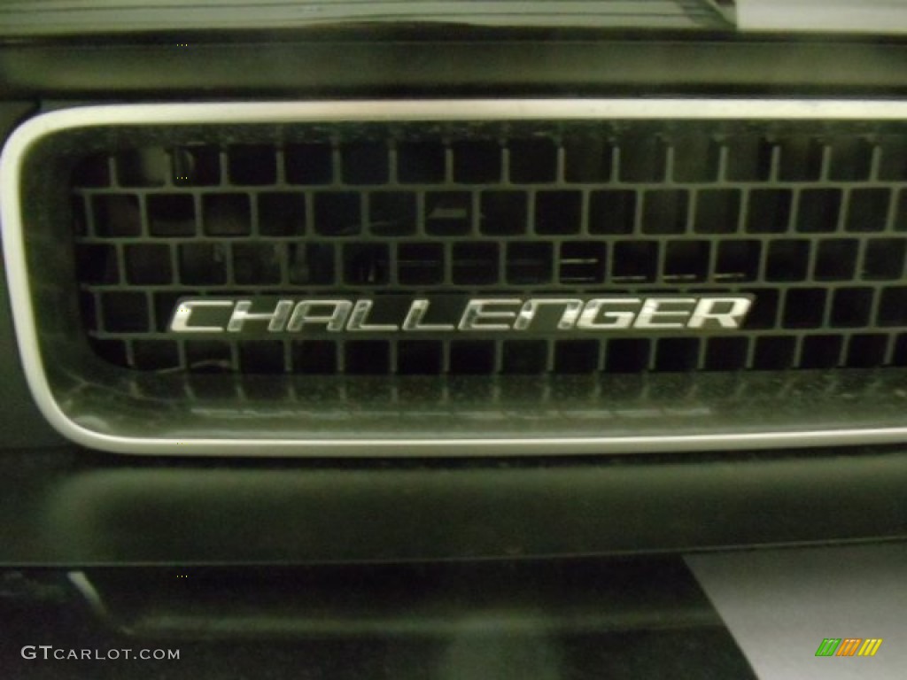 2012 Dodge Challenger SRT8 392 Marks and Logos Photo #59904509
