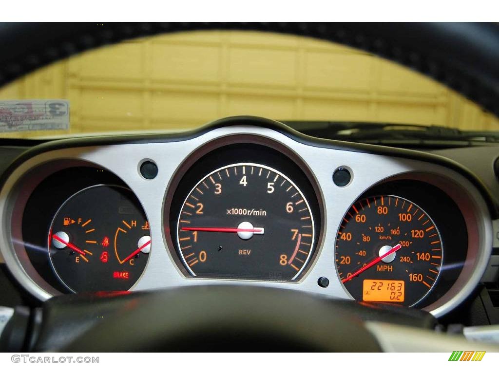 2006 Nissan 350Z Grand Touring Coupe Gauges Photo #5990481