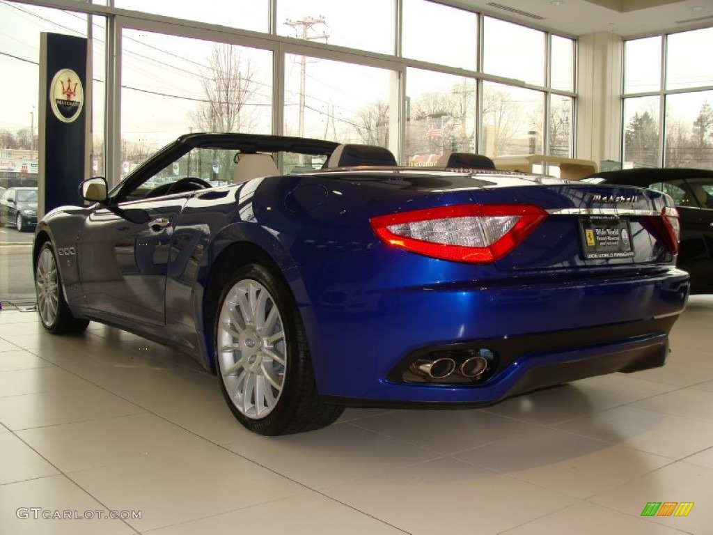 2012 GranTurismo Convertible GranCabrio - Blu Mediterraneo (Blue Metallic) / Pearl Beige photo #5