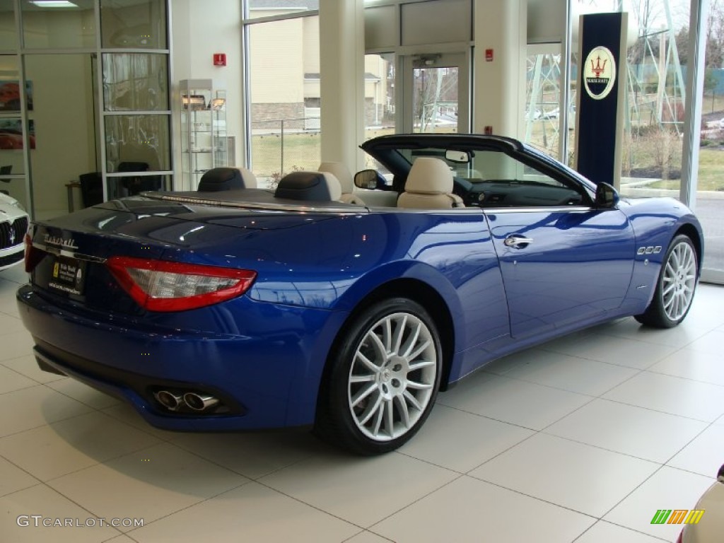 2012 GranTurismo Convertible GranCabrio - Blu Mediterraneo (Blue Metallic) / Pearl Beige photo #7