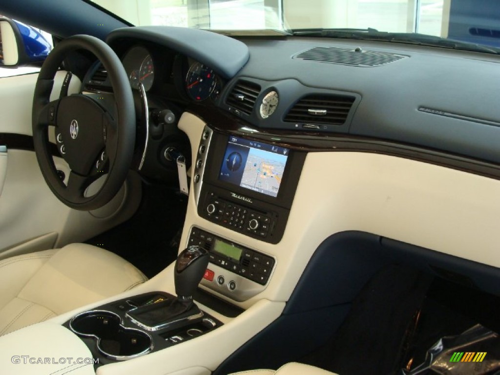 2012 Maserati GranTurismo Convertible GranCabrio Pearl Beige Dashboard Photo #59908718
