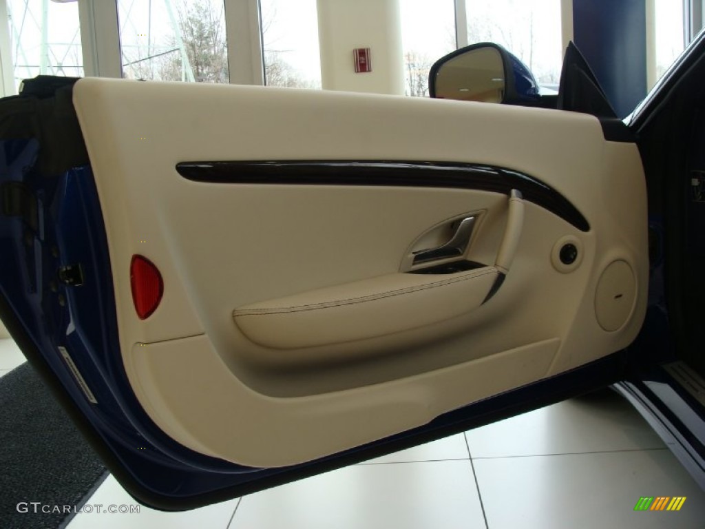 2012 Maserati GranTurismo Convertible GranCabrio Pearl Beige Door Panel Photo #59908739