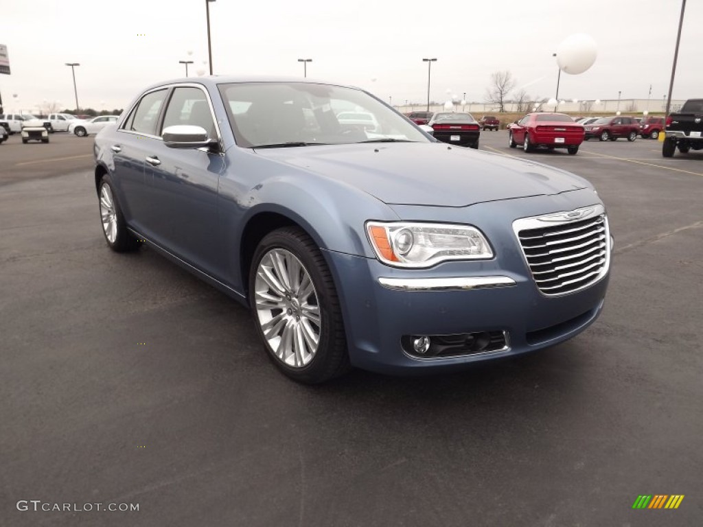 Sapphire Crystal Metallic 2011 Chrysler 300 C Hemi Exterior Photo #59910100