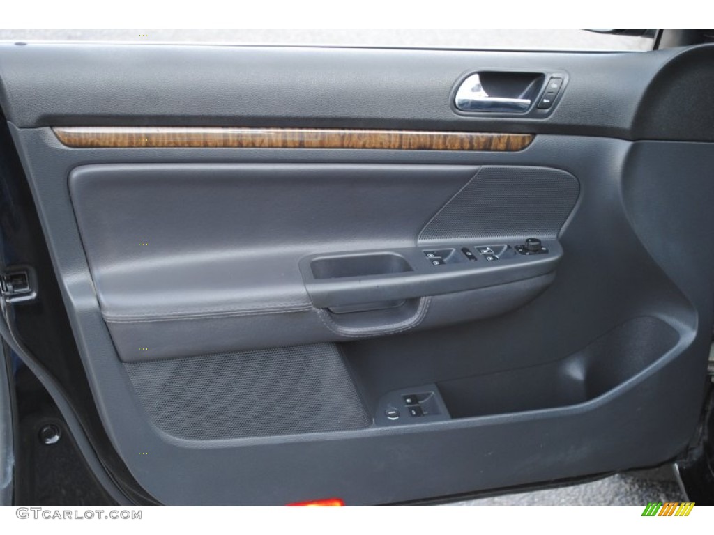 2005 Volkswagen Jetta 2.5 Sedan Black Door Panel Photo #59912935
