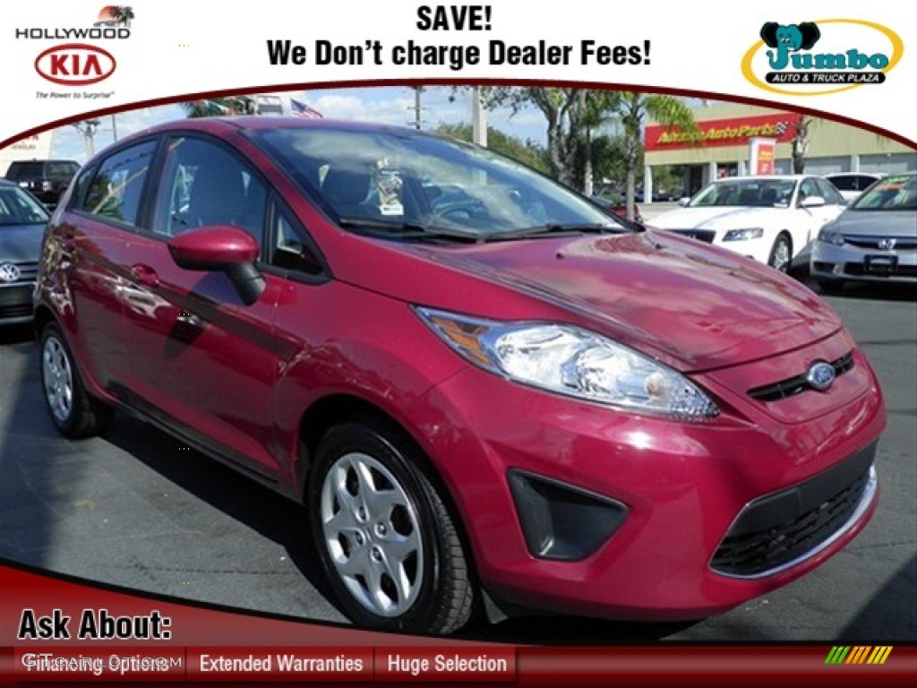 2011 Fiesta SE Hatchback - Bright Magenta Metallic / Charcoal Black/Blue Cloth photo #1