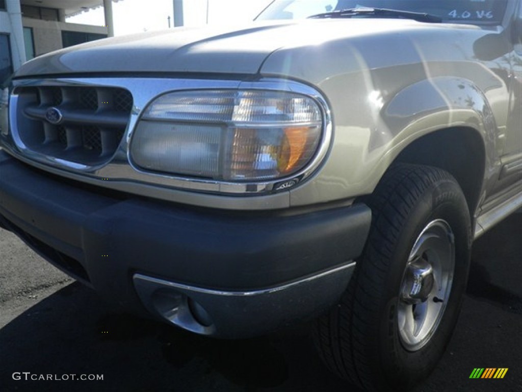 1999 Explorer XLT - Harvest Gold Metallic / Medium Prairie Tan photo #4
