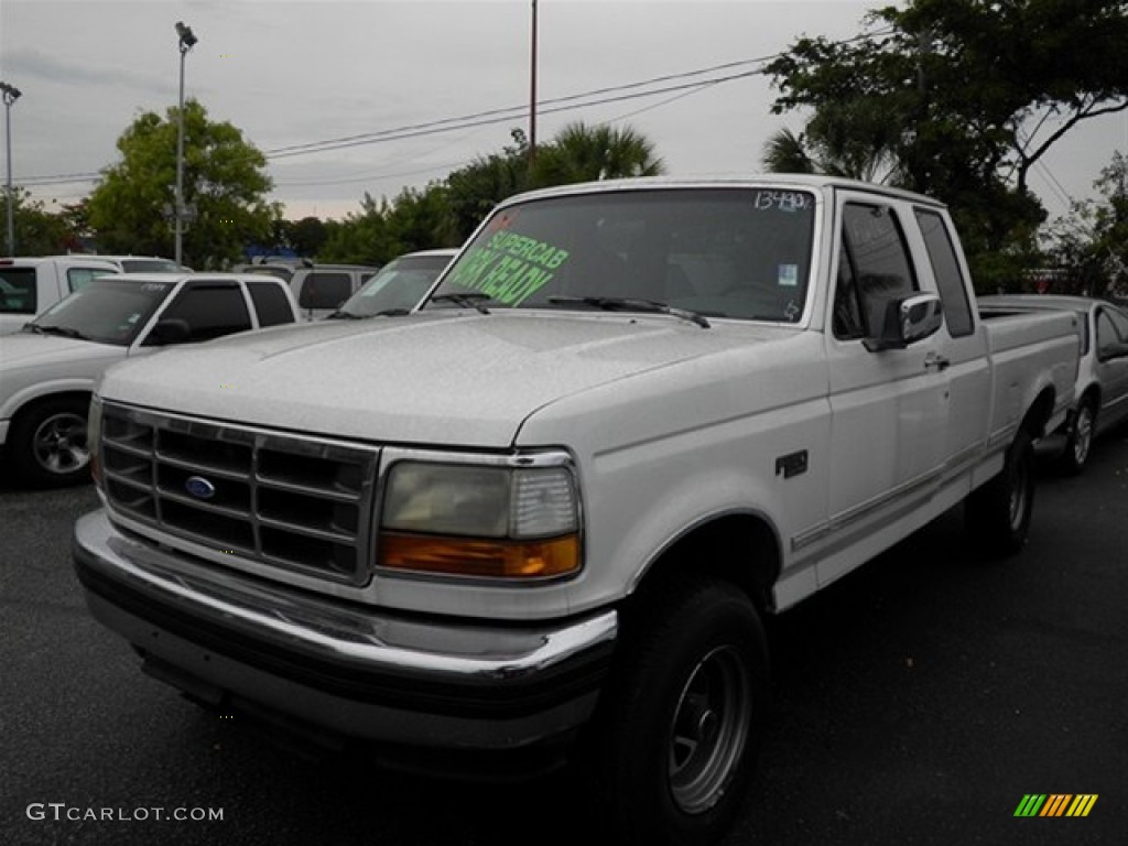 1993 F150 XLT Extended Cab 4x4 - Oxford White / Grey photo #2