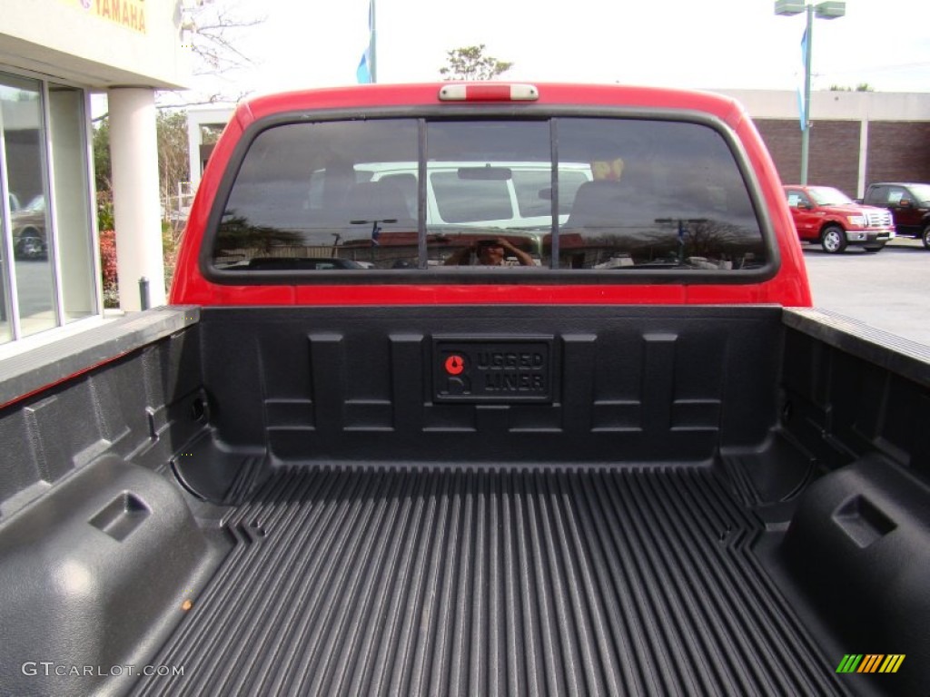 2004 F250 Super Duty FX4 Crew Cab 4x4 - Red / Medium Flint photo #32