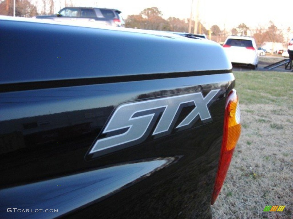 2006 Ford Ranger STX SuperCab Marks and Logos Photos
