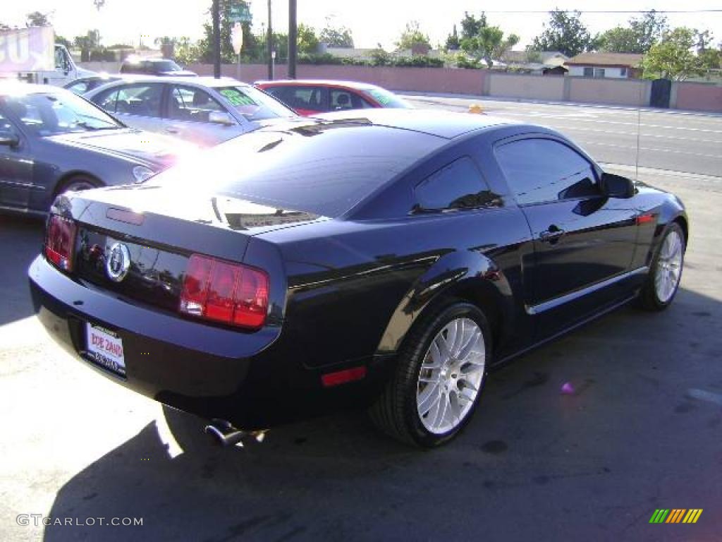 2008 Mustang V6 Deluxe Coupe - Black / Dark Charcoal photo #3