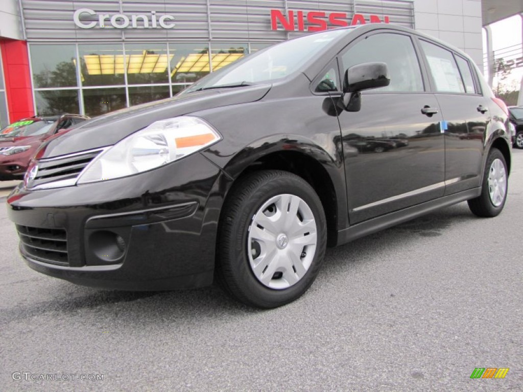 2012 Versa 1.8 S Hatchback - Espresso Black / Charcoal photo #1