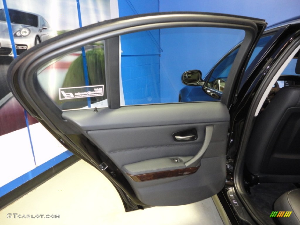 2011 3 Series 335i xDrive Sedan - Jet Black / Black photo #18