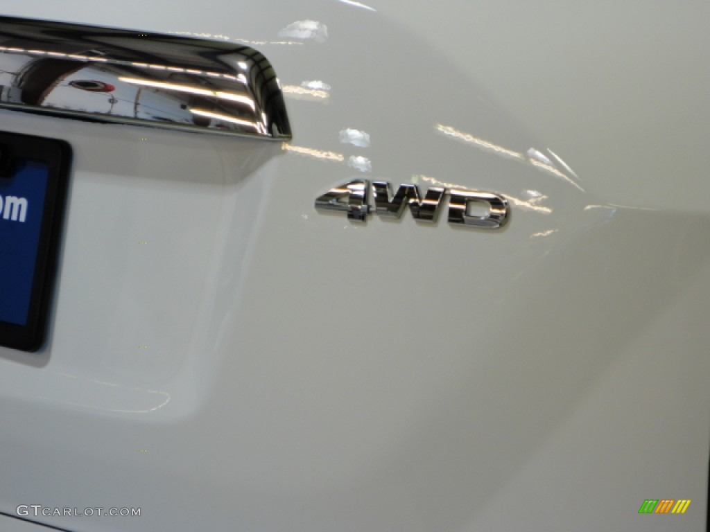 2010 CR-V EX AWD - Taffeta White / Gray photo #27