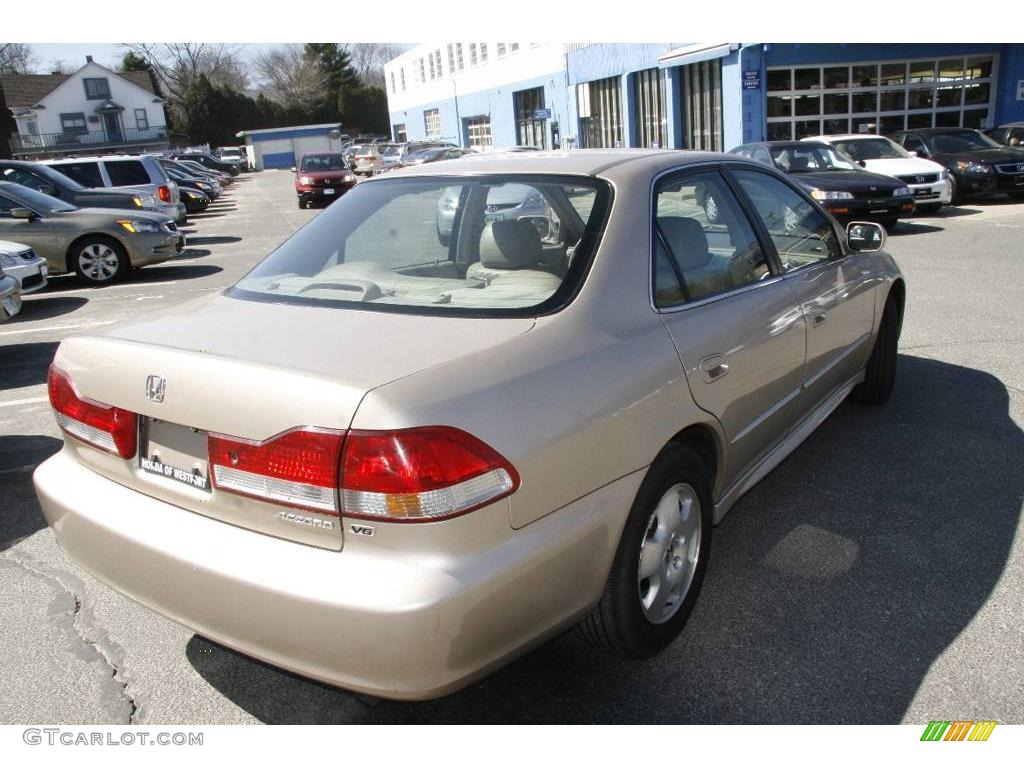 2002 Accord EX V6 Sedan - Naples Gold Metallic / Ivory photo #5