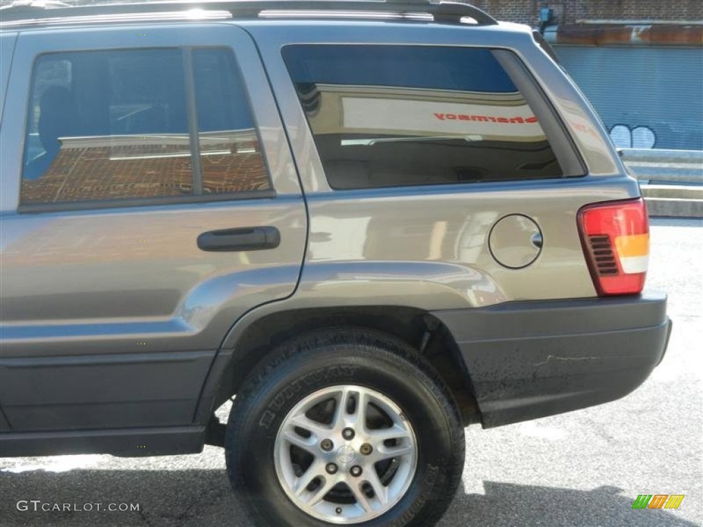2003 Grand Cherokee Laredo 4x4 - Graphite Metallic / Dark Slate Gray photo #29