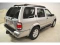 2002 Chrome Silver Metallic Nissan Pathfinder SE  photo #5