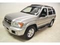 2002 Chrome Silver Metallic Nissan Pathfinder SE  photo #7