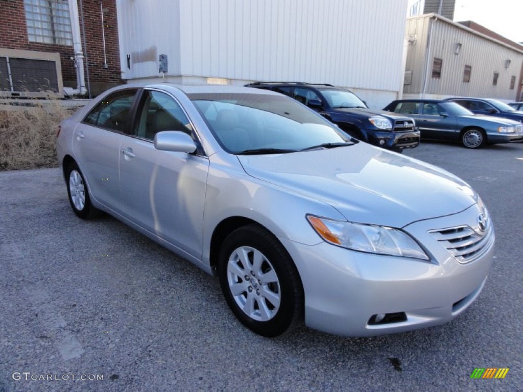 Classic Silver Metallic 2009 Toyota Camry XLE V6 Exterior Photo #59933561