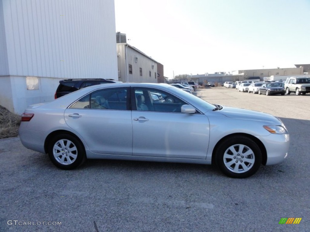 Classic Silver Metallic 2009 Toyota Camry XLE V6 Exterior Photo #59933591