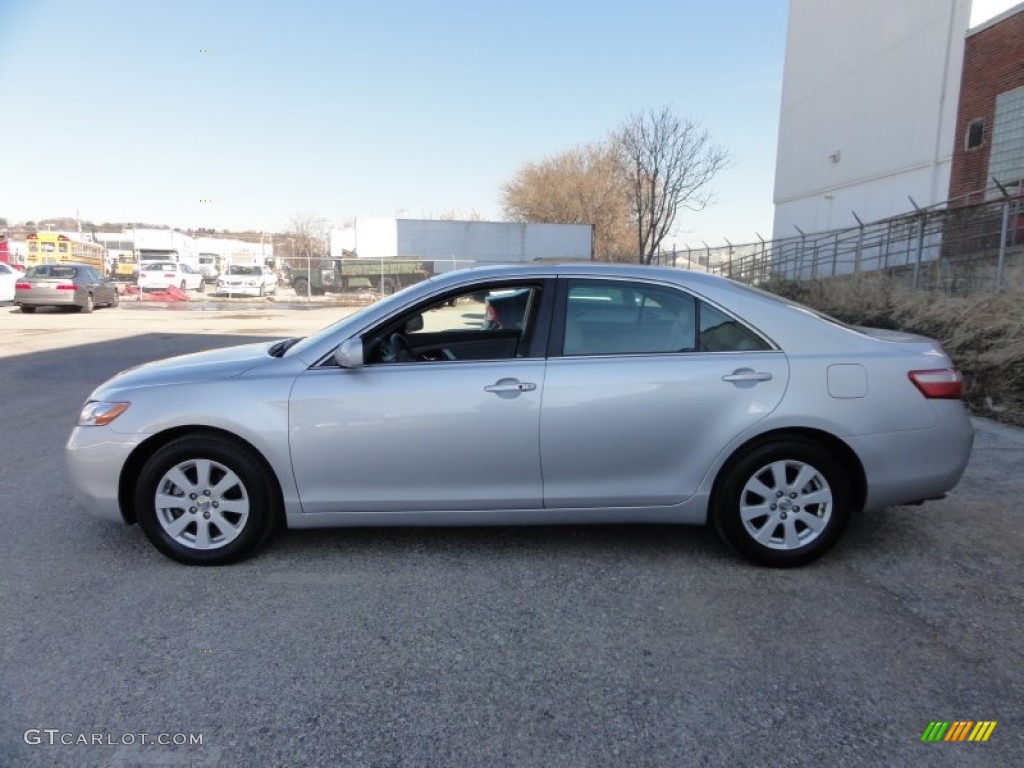 Classic Silver Metallic 2009 Toyota Camry XLE V6 Exterior Photo #59933627